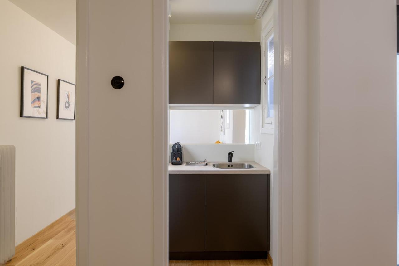 Meno Suite With Private Terrace - Jaccuzzi, Acropolis View Atenas Exterior foto