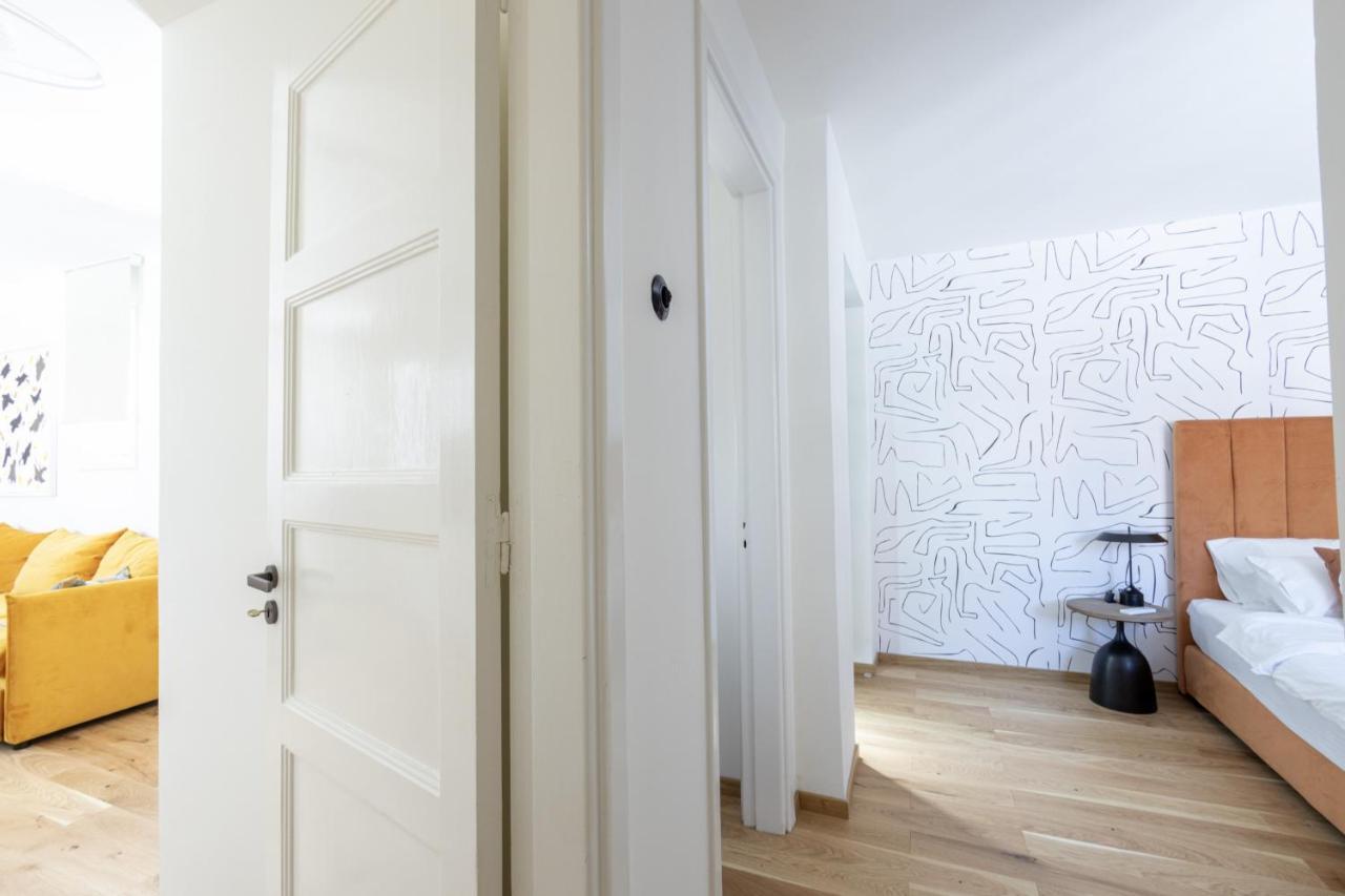 Meno Suite With Private Terrace - Jaccuzzi, Acropolis View Atenas Exterior foto